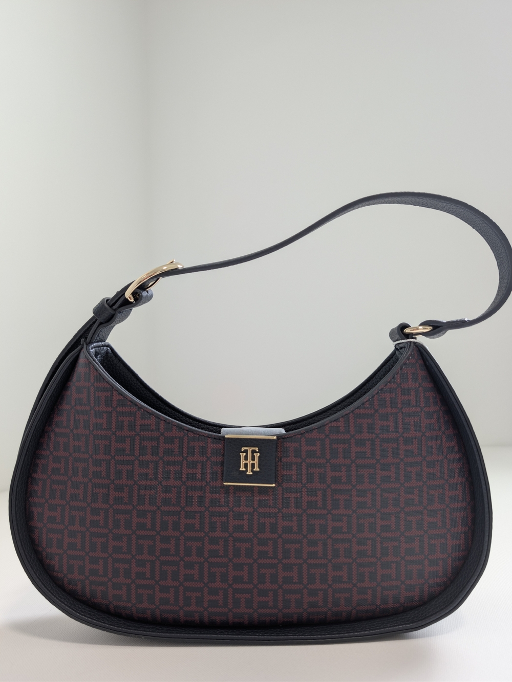 NWT Tommy Hilfiger Monogram Crescent Hobo Shoulder Bag Navy Rouge Gold Hardware